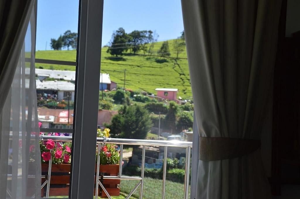 Royal Pearl Hills Hotel Nuwara Eliya