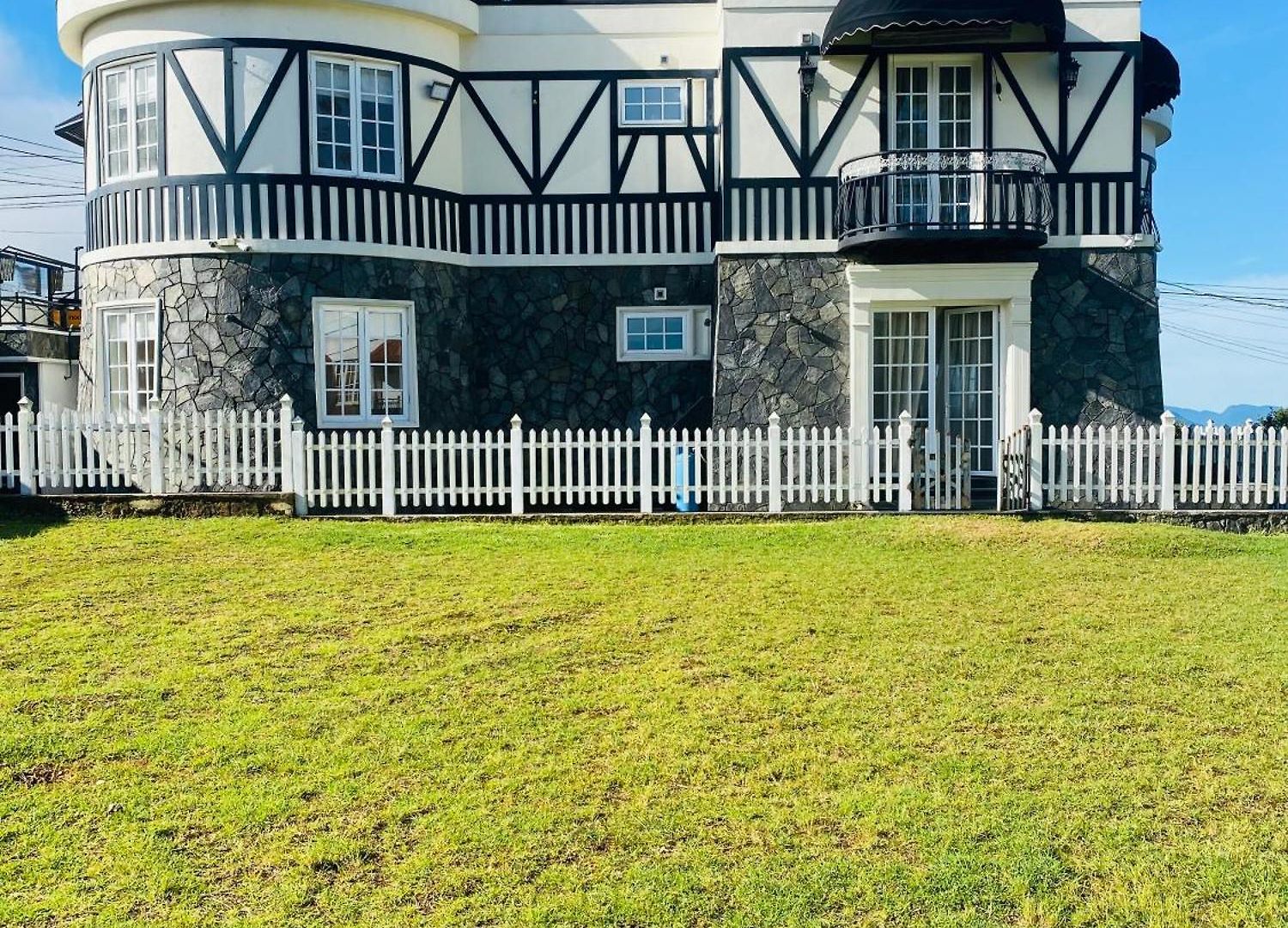 Maple Castle Villa Nuwara Eliya