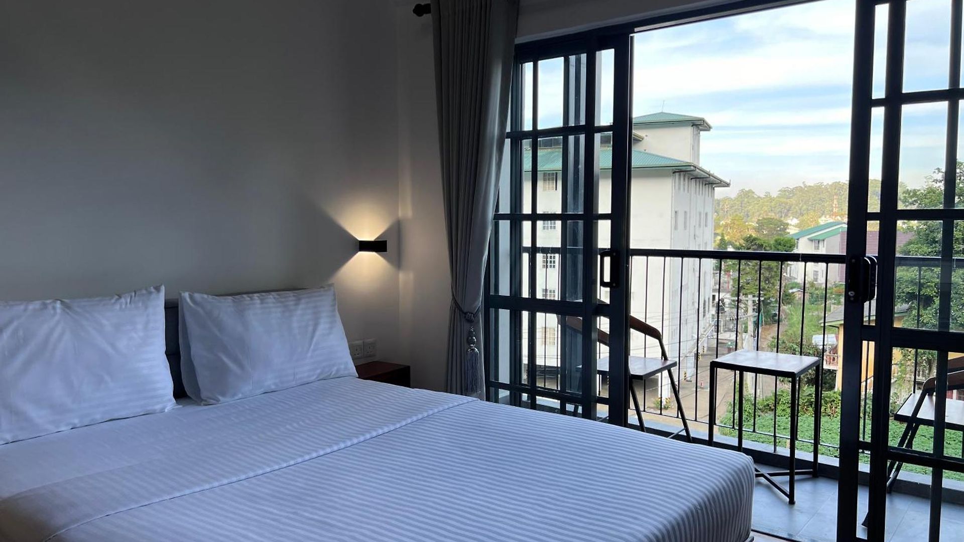 88th Hotel 3*