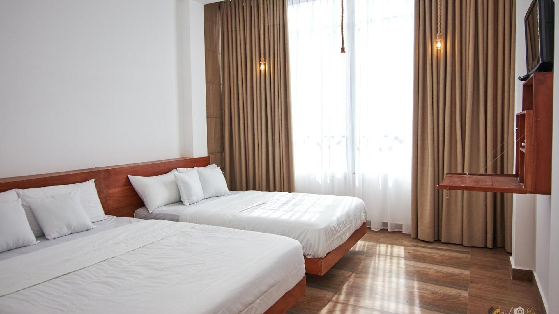 Pensive Hotel