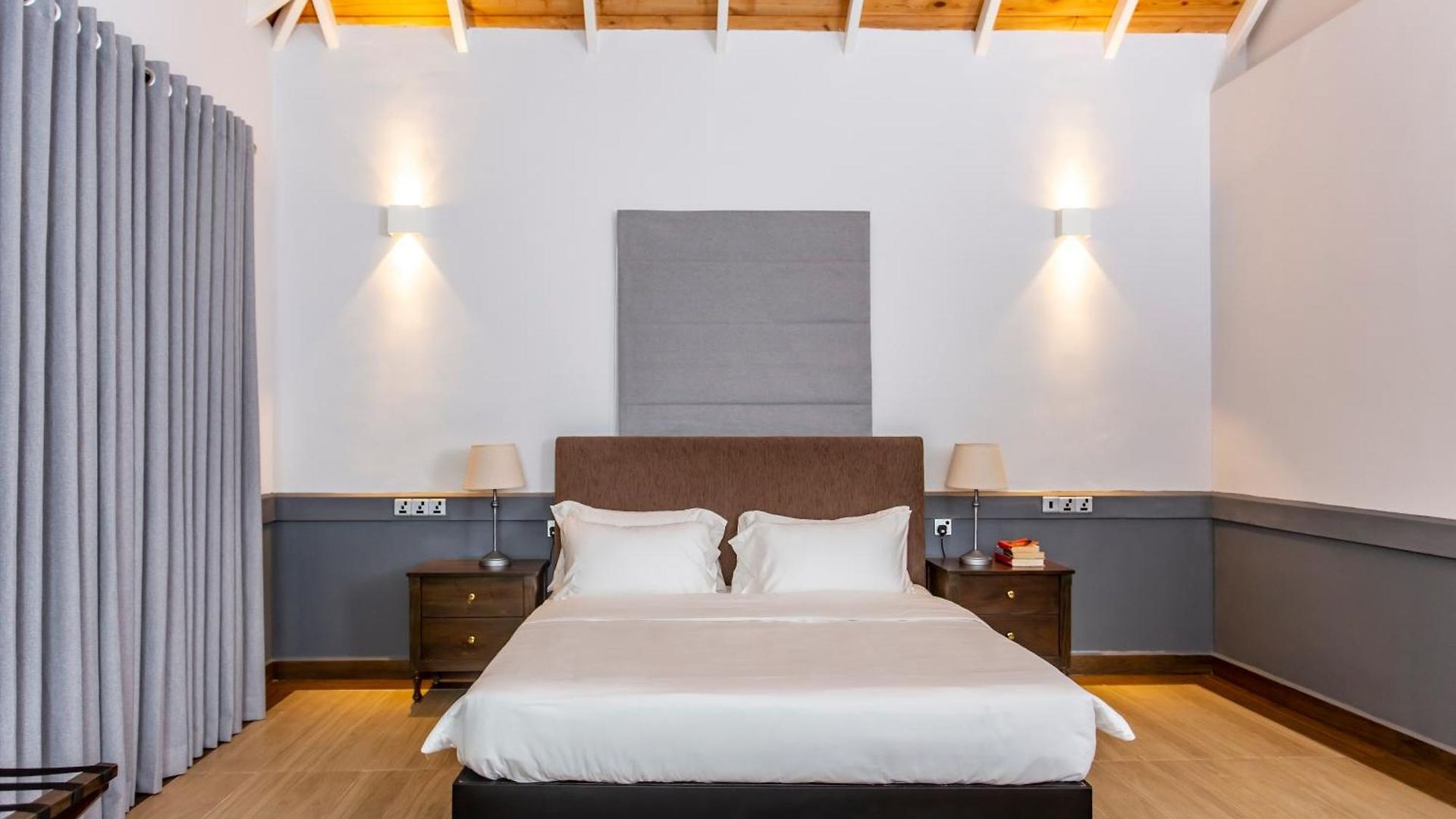 W15 Glenfall Hotel 4*