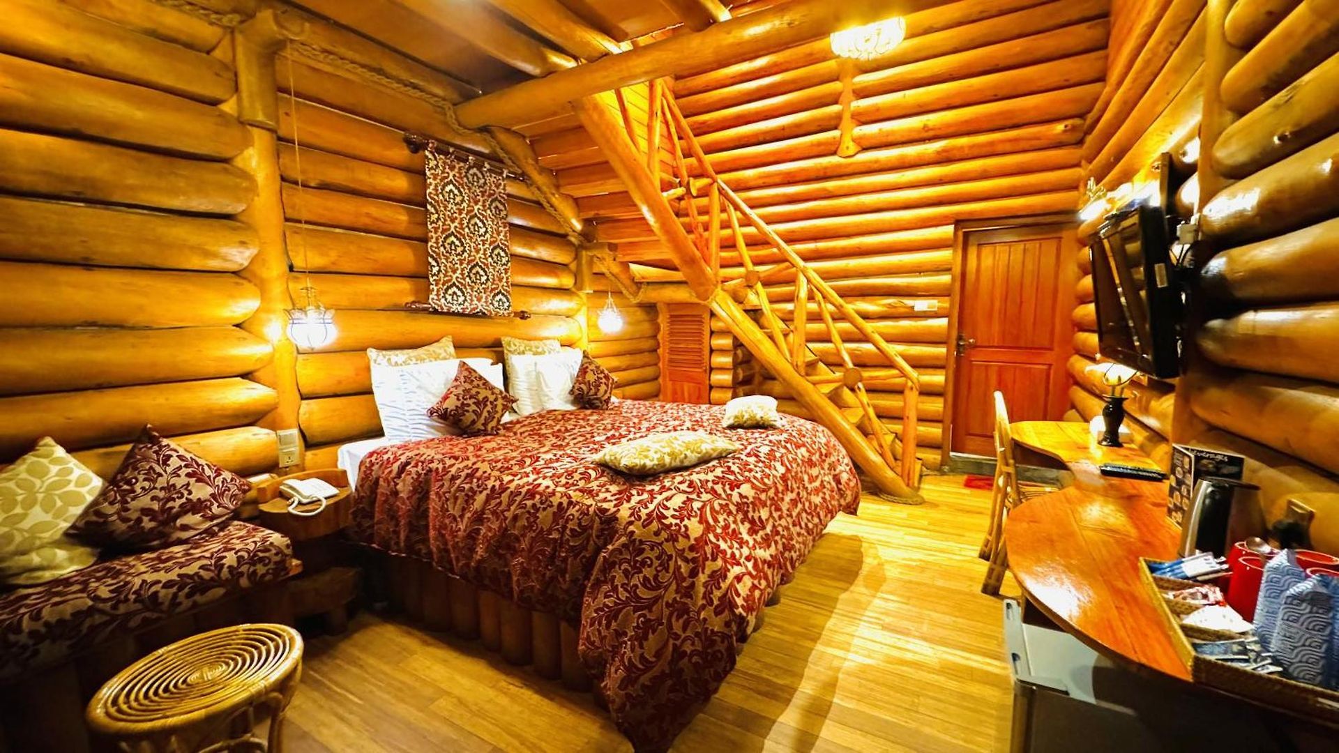 Hotel Queenswood Nuwara Eliya
