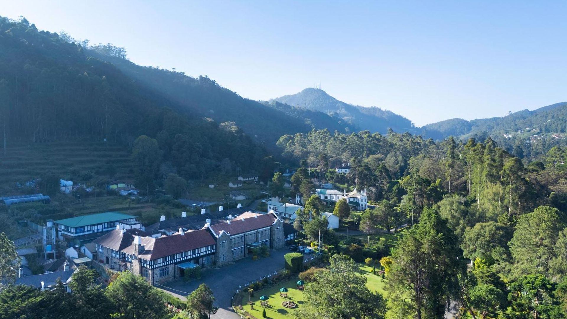 The Hill Club - Villa
