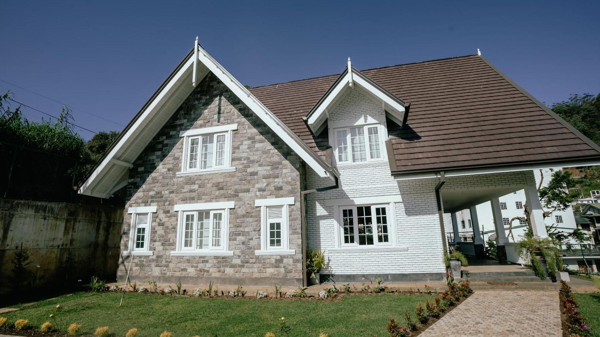 Villa Skye - *