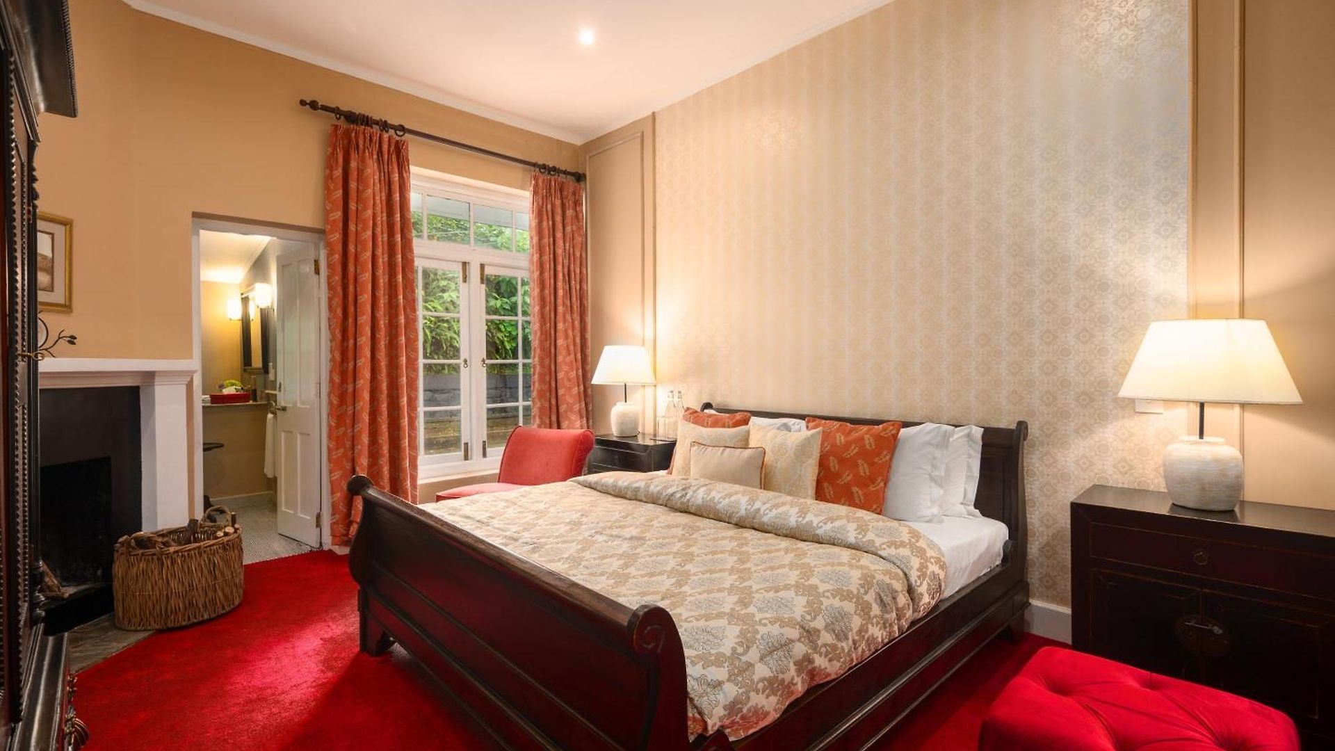 Villa Hill Rise Luxury & Stables By Edwards Collection -