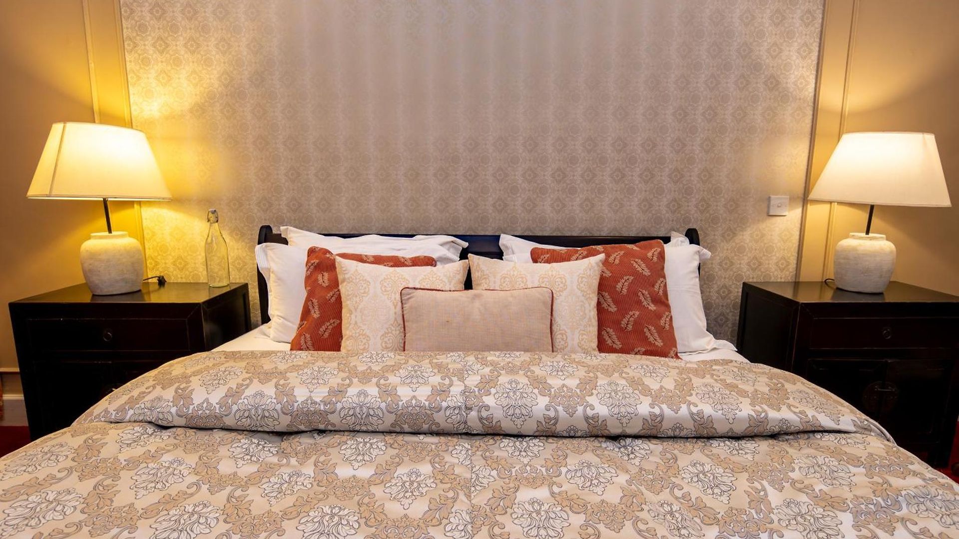 Villa Hill Rise Luxury & Stables By Edwards Collection - *