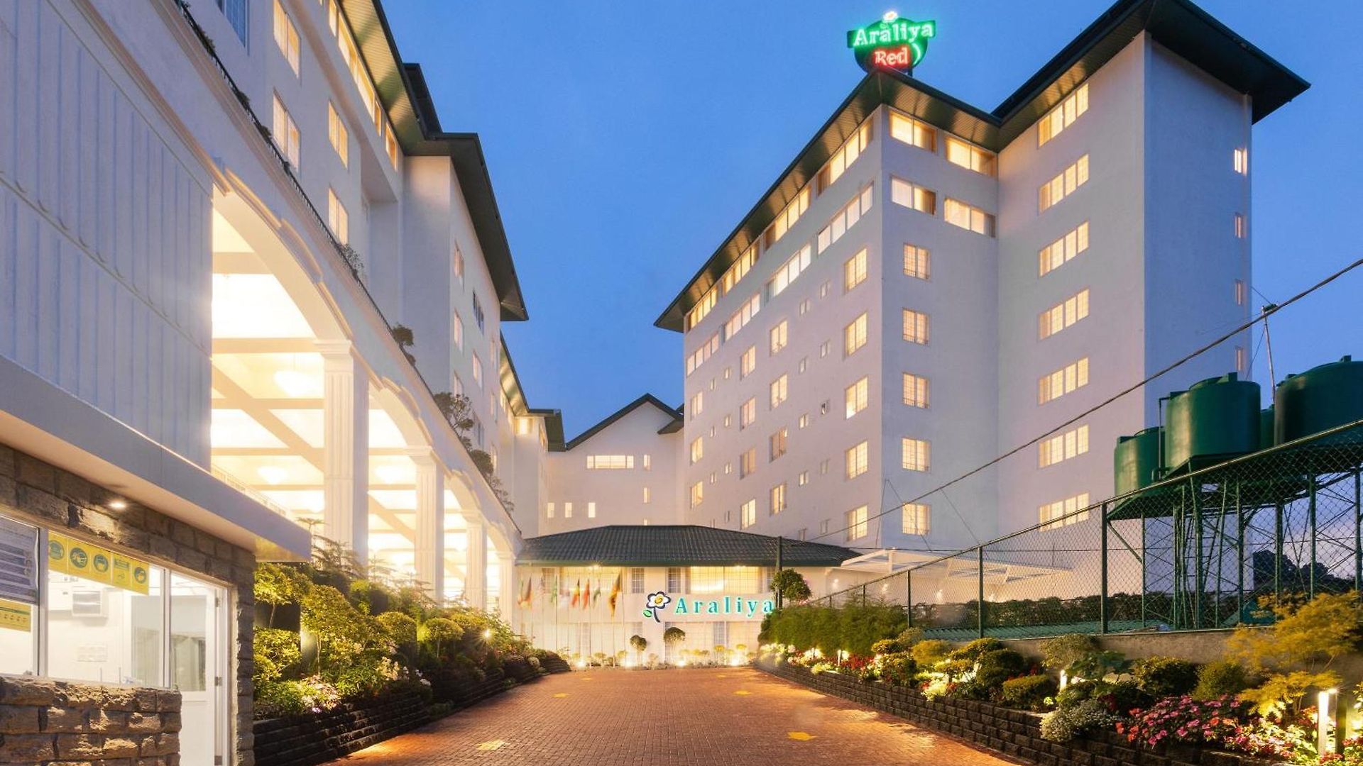 Araliya Red - Budget Friendly Hotel- Where Find Stunning 360 Panoramic View Of 4* Nuwara Eliya
