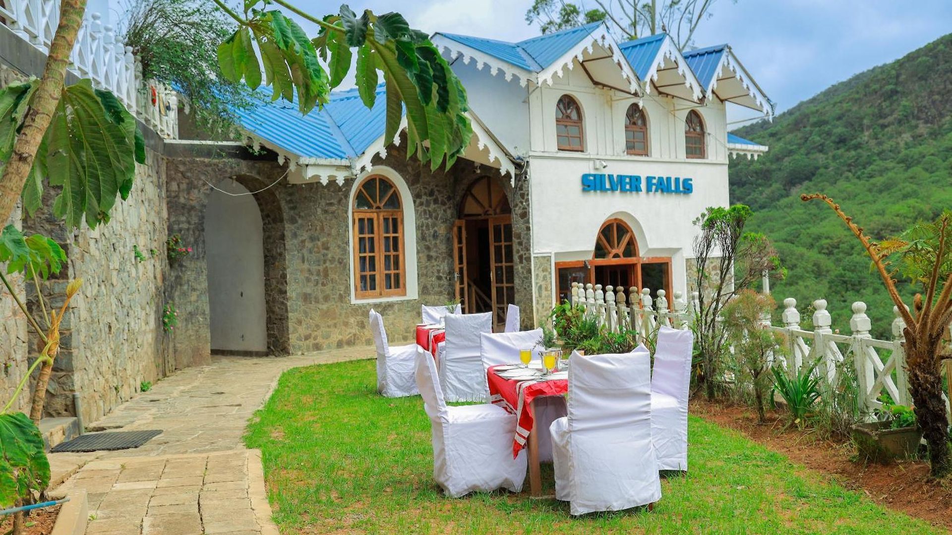 Hotel Silver Falls - 3*