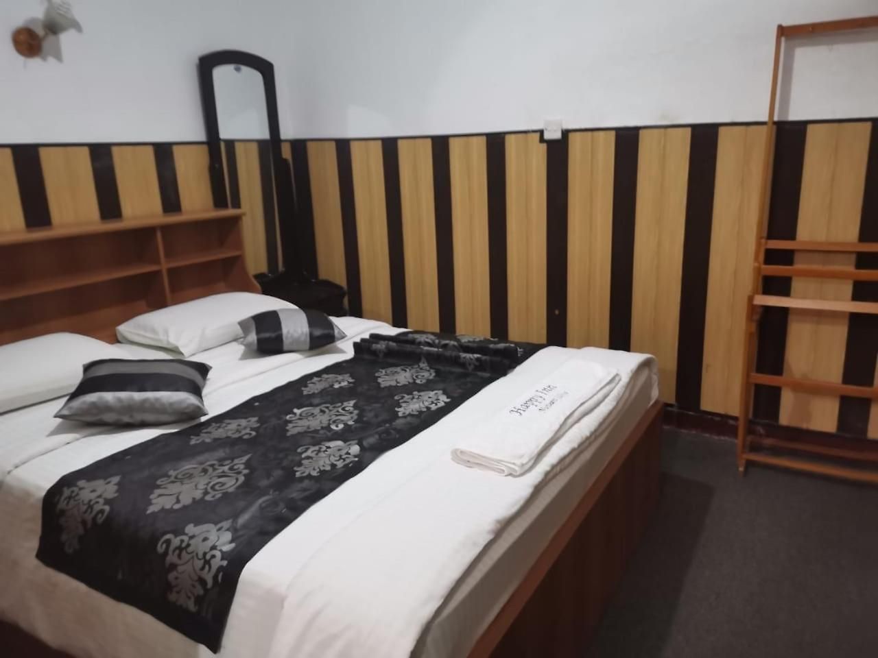 Guest house New Happy