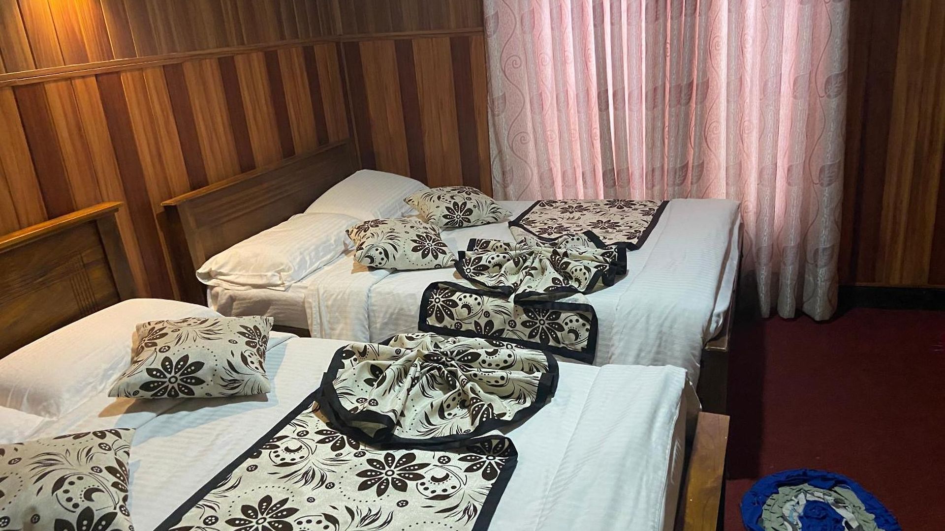 New Happy Guest house