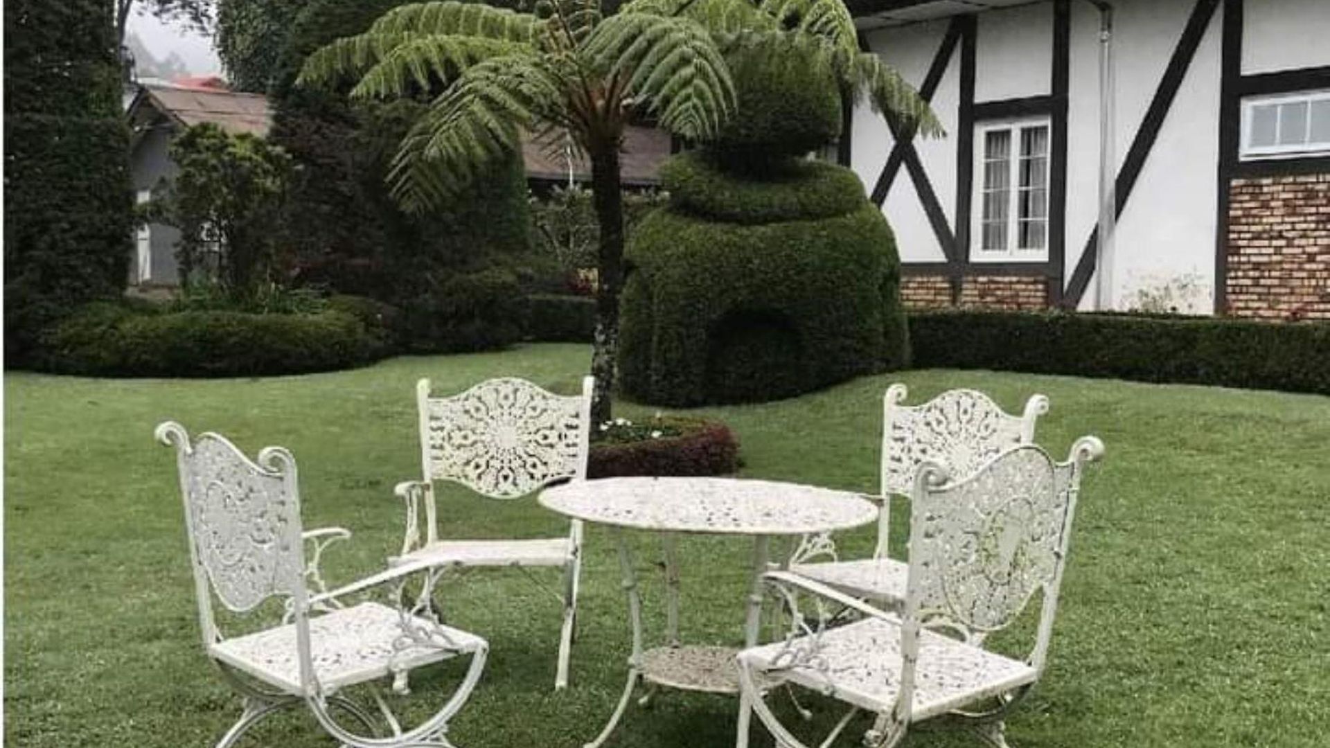 Glendower Hotel 4*