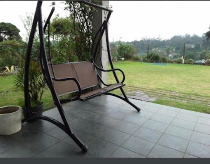 Bed & Breakfast Hi Serene Lanka *