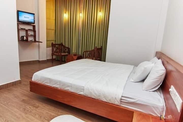Pensive - Hotel 3*