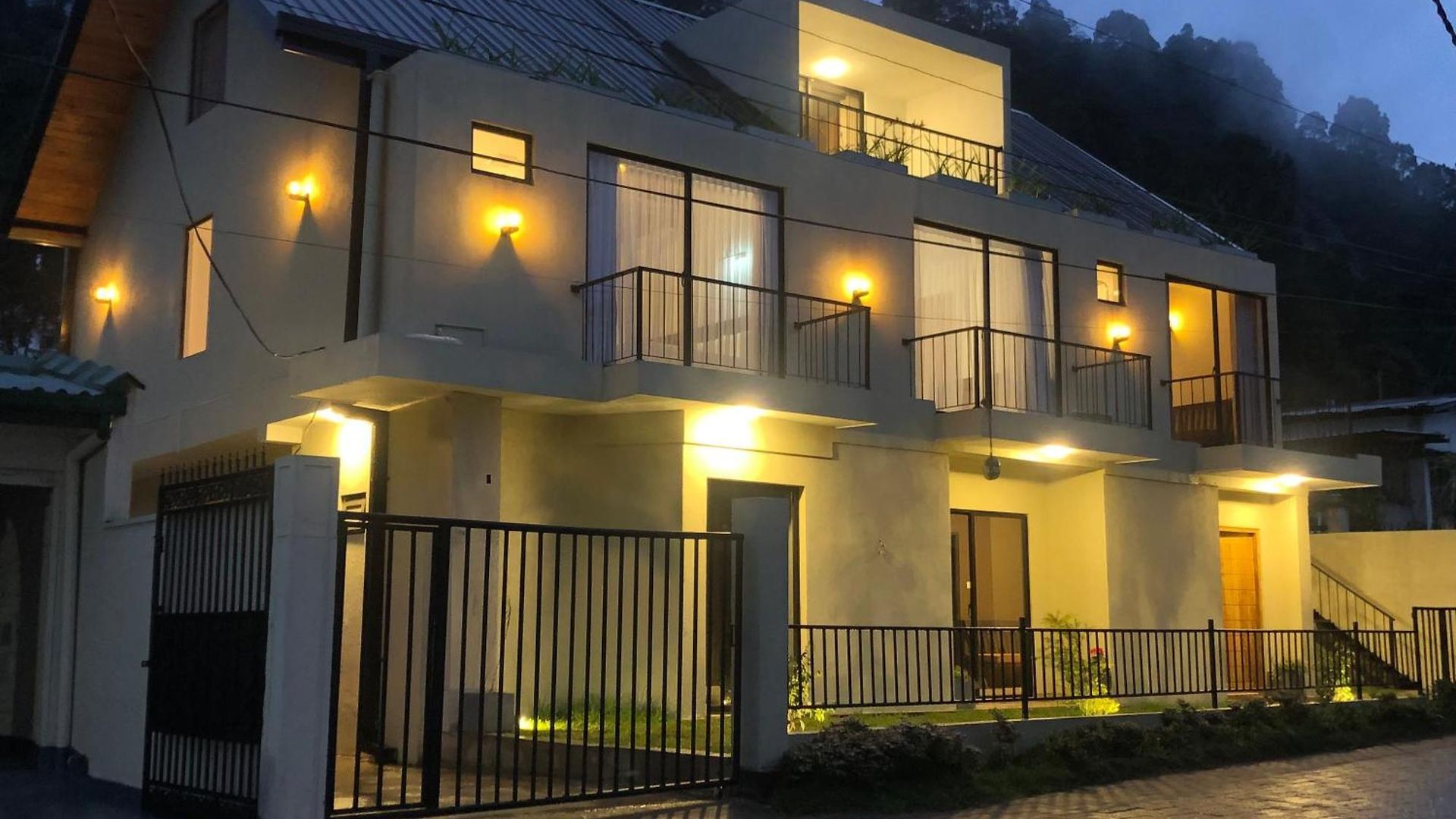 R21 3* Nuwara Eliya