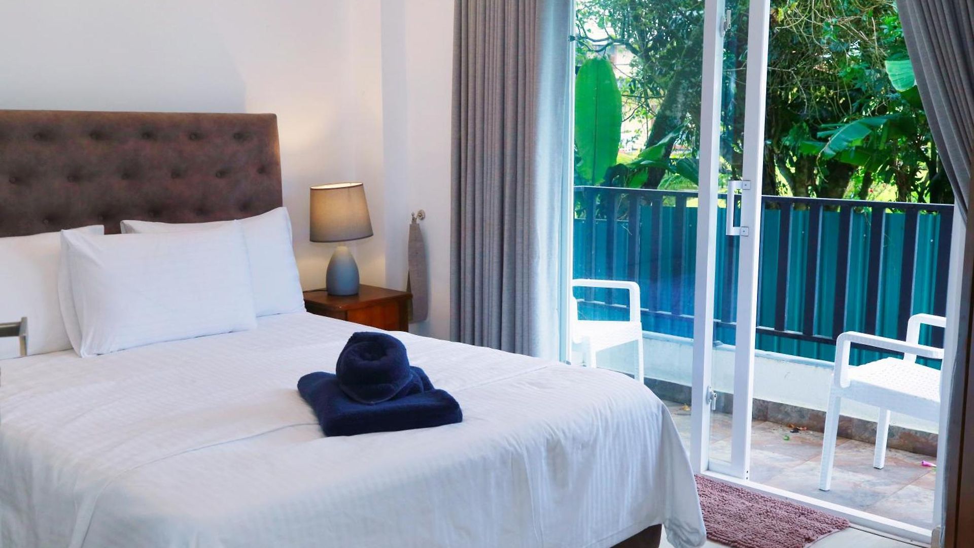 Apartment Ajymth Luxury - Lakeview Residencies - F24 Nuwara Eliya