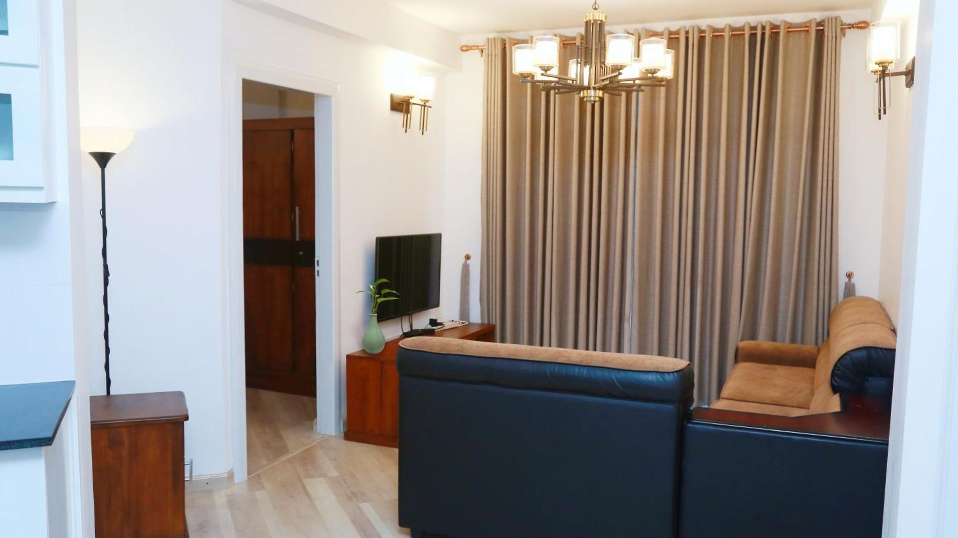Ajymth Luxury - Lakeview Residencies - F24 Nuwara Eliya