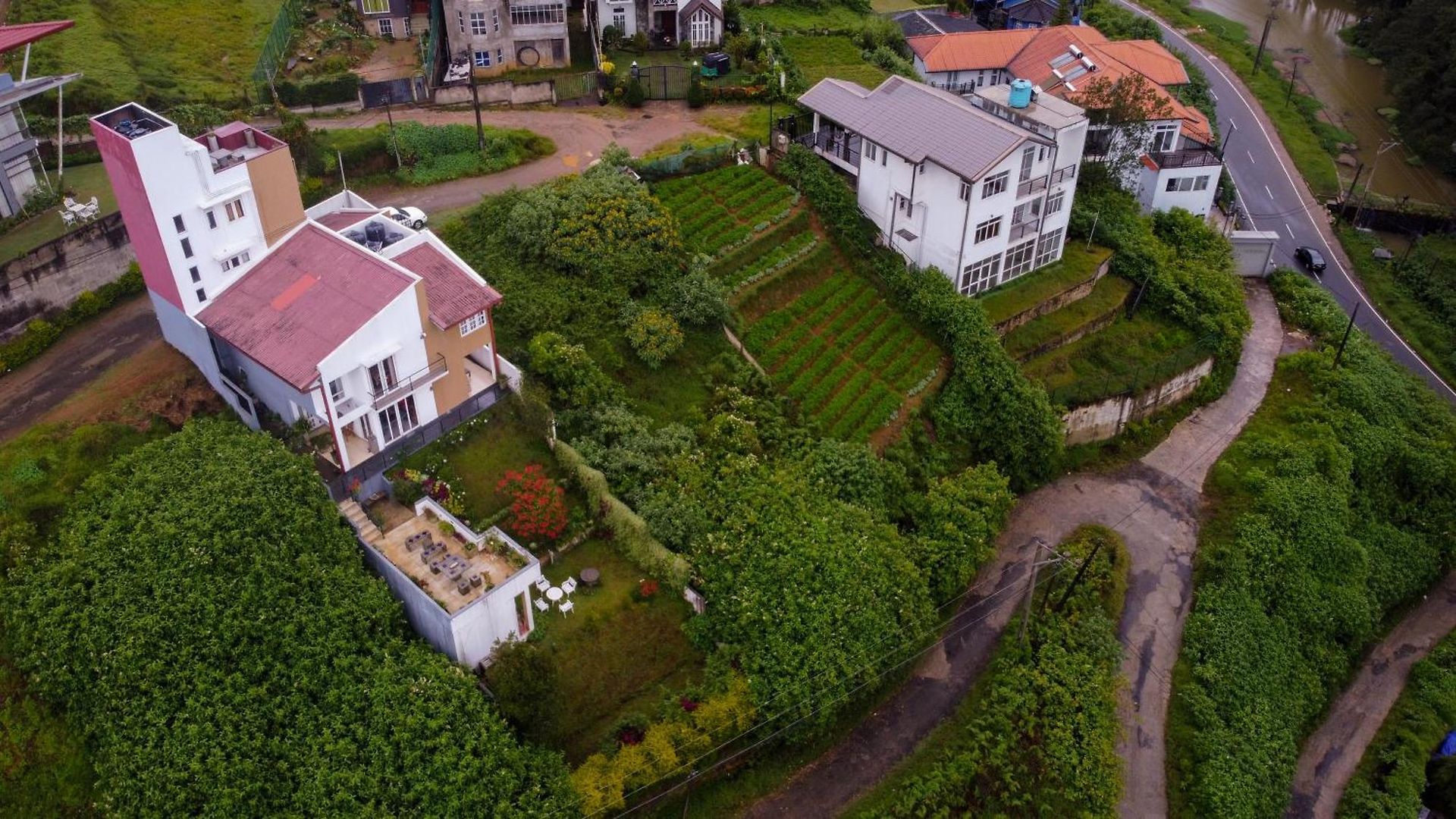 Hillneliya Hotel