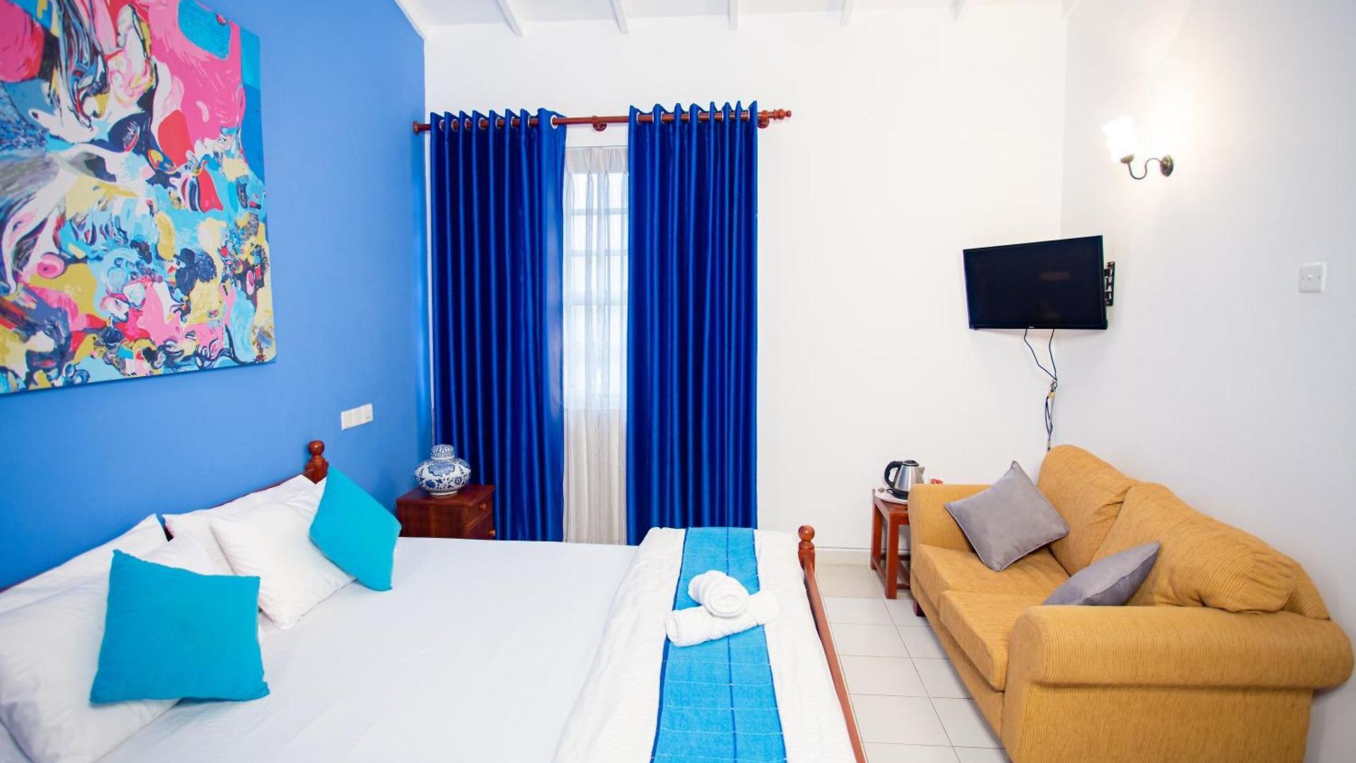 Hillneliya Hotel