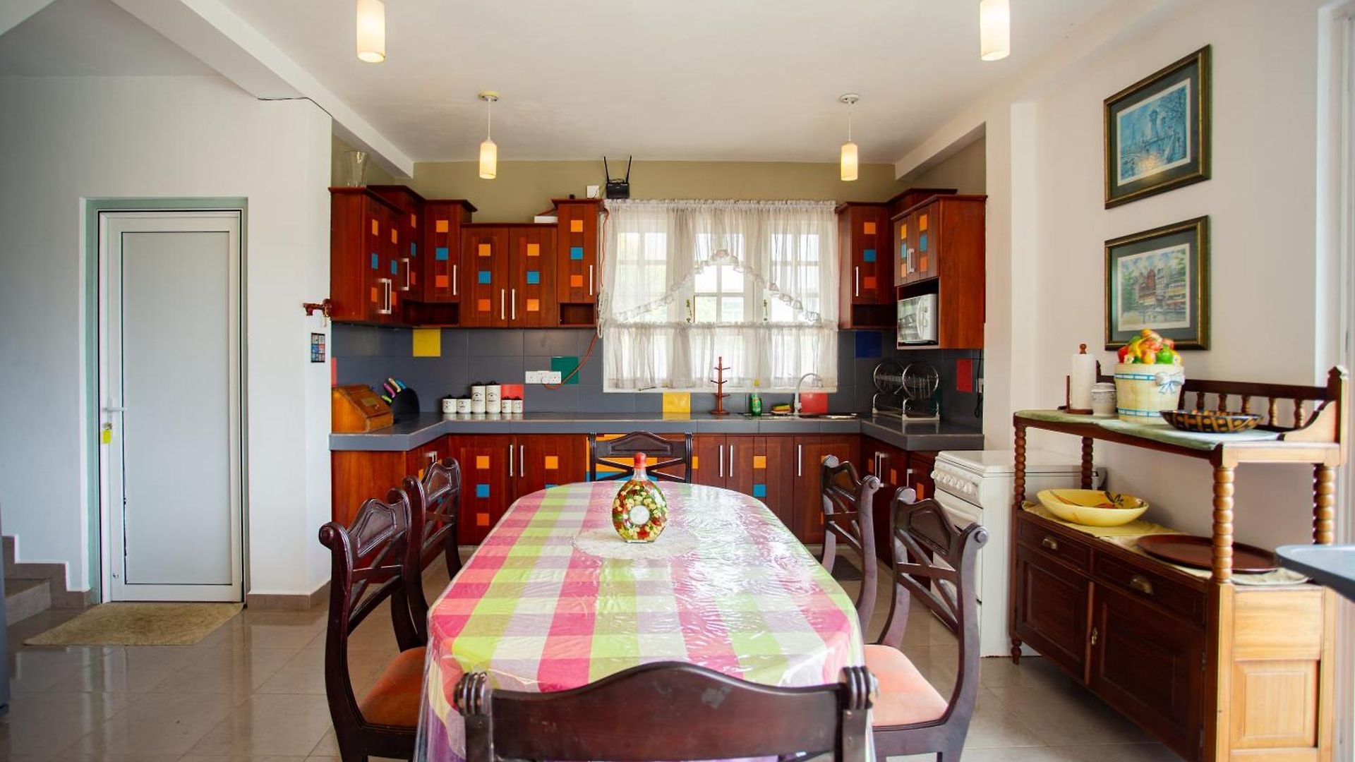 Hillneliya Hotel 3*