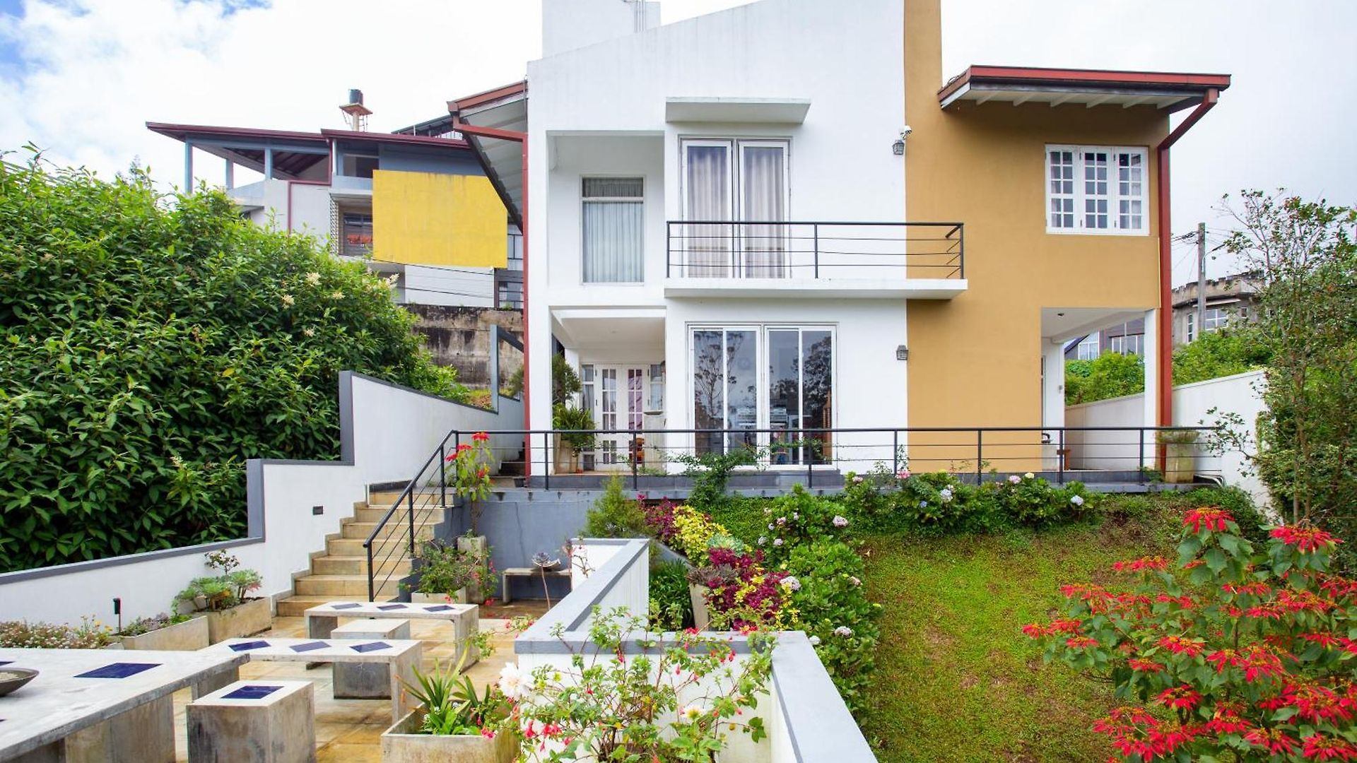 Hotel Hillneliya