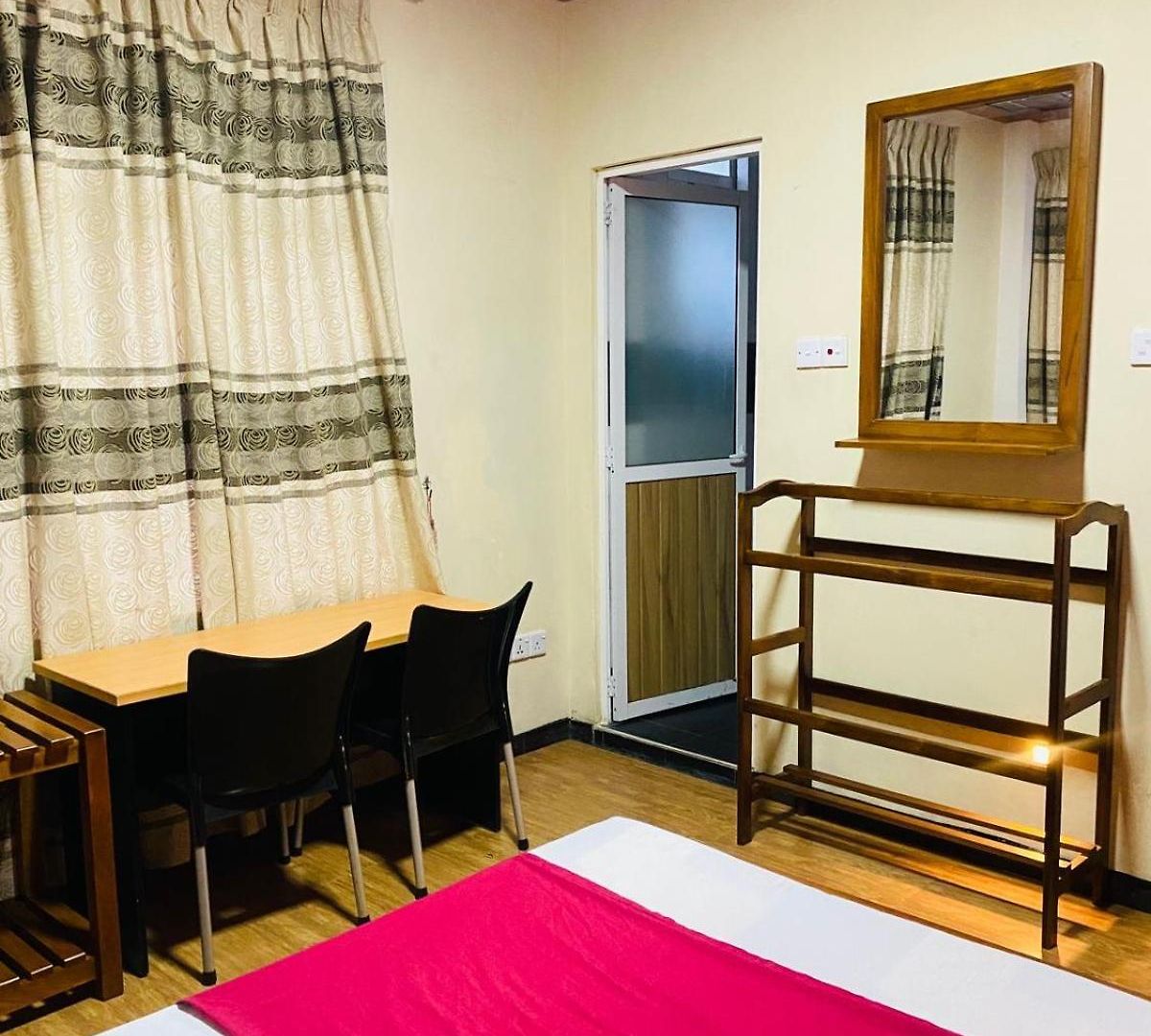 Guest house Niwasa Hills