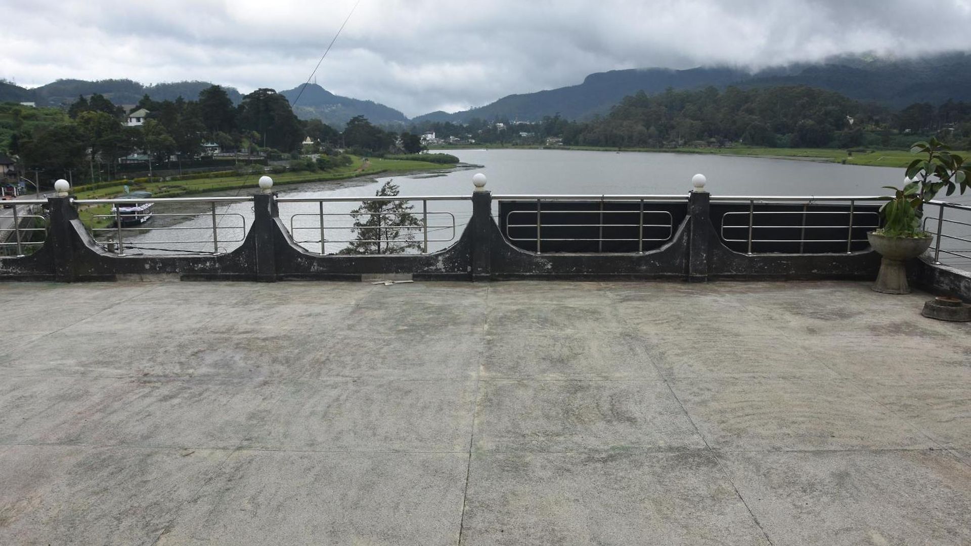 Nuwaraeliya H2o Lakeside Guest house Nuwara Eliya