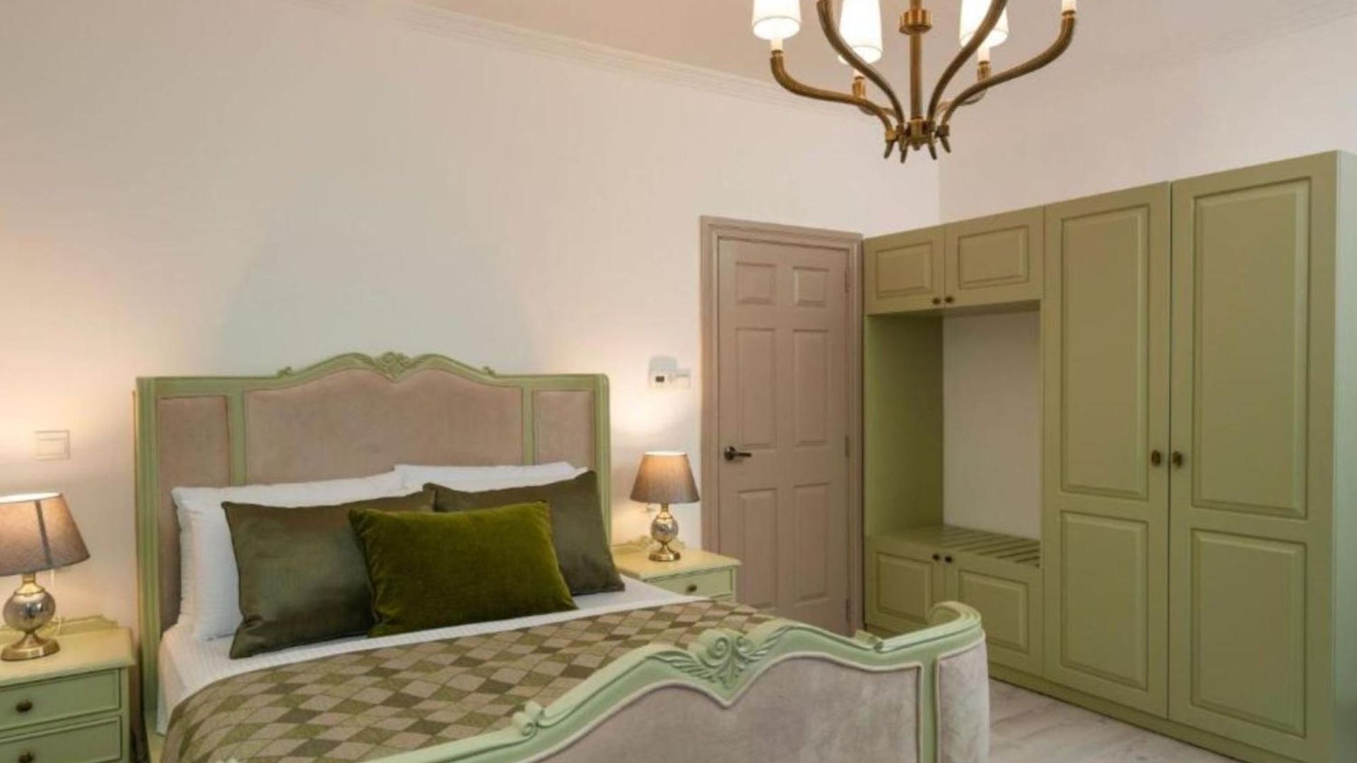 Stoney Croft 5*
