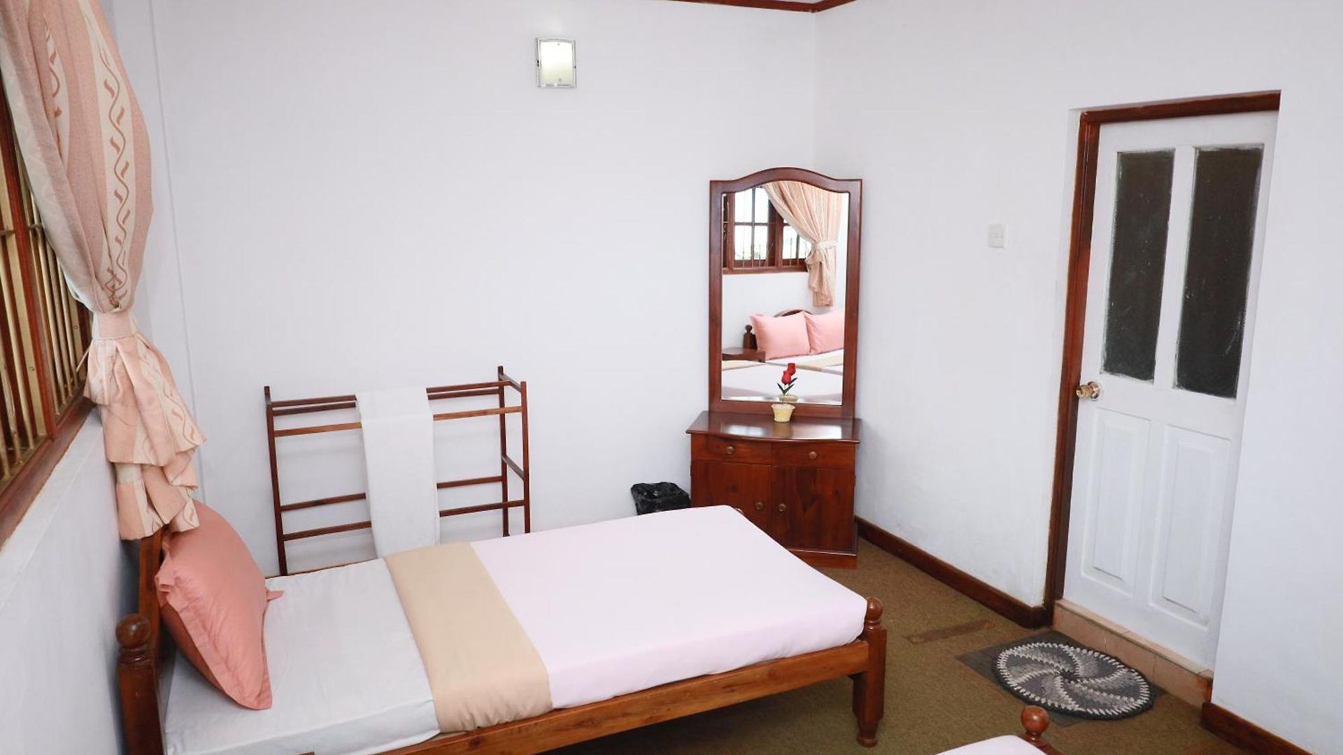 Asiri View Guest house *