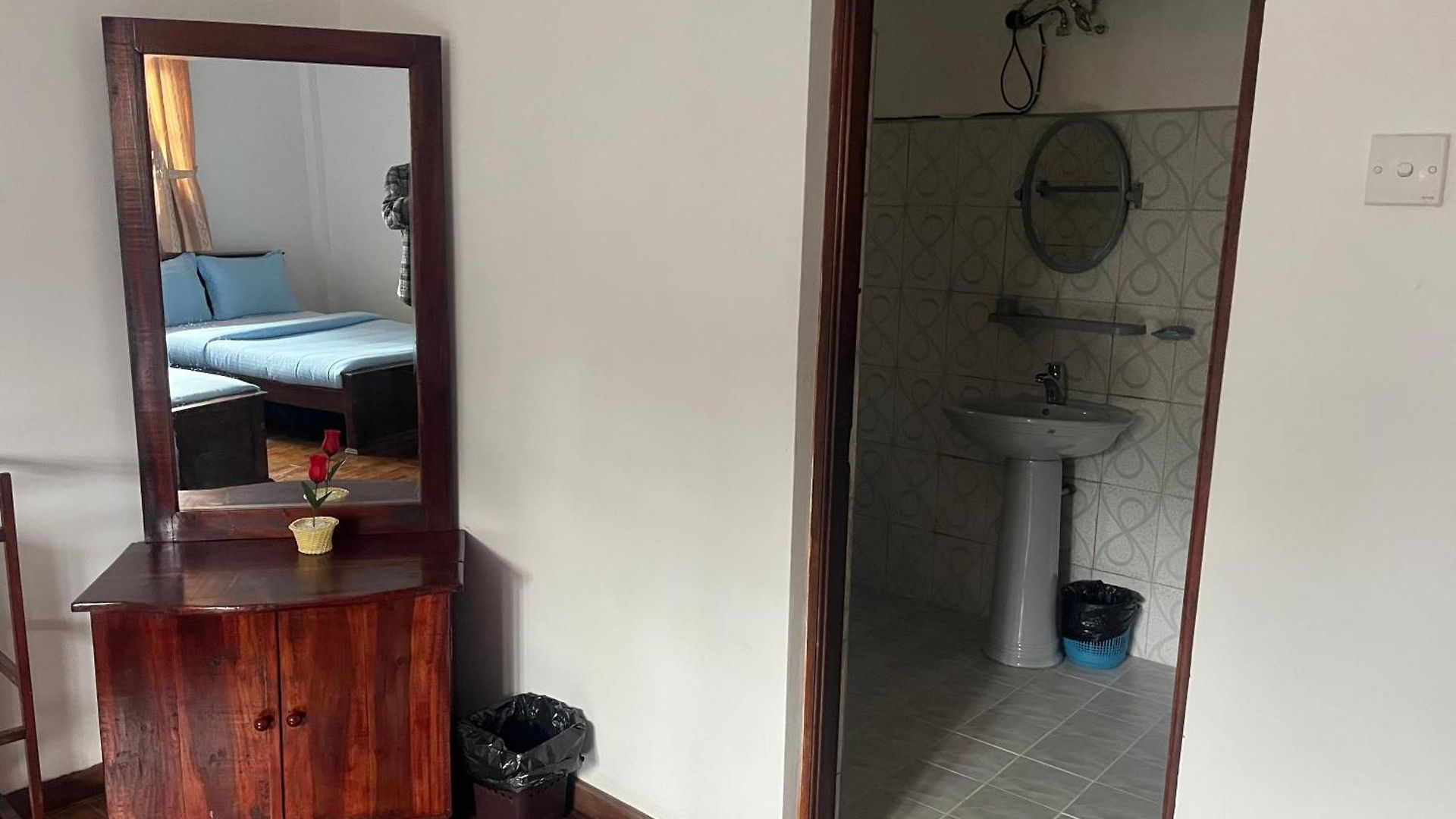 Asiri View Guest house Nuwara Eliya