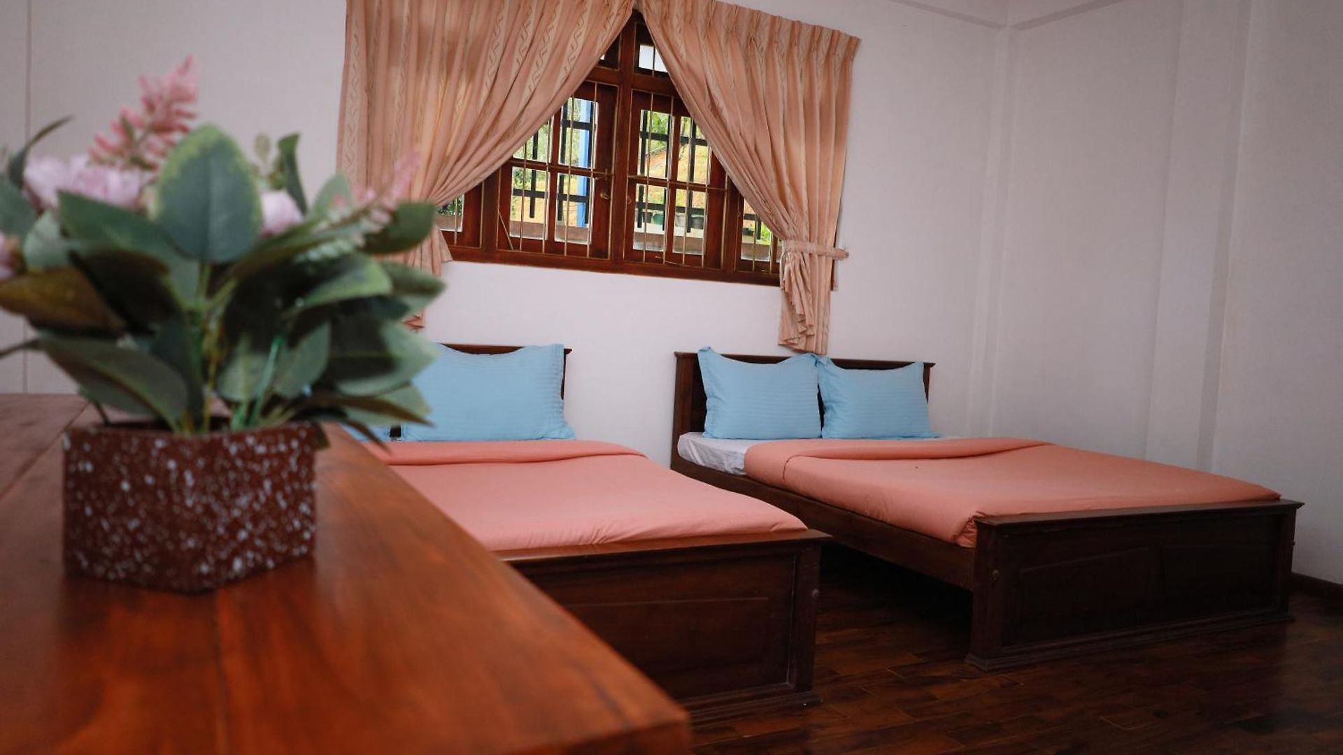 Asiri View Guest house *