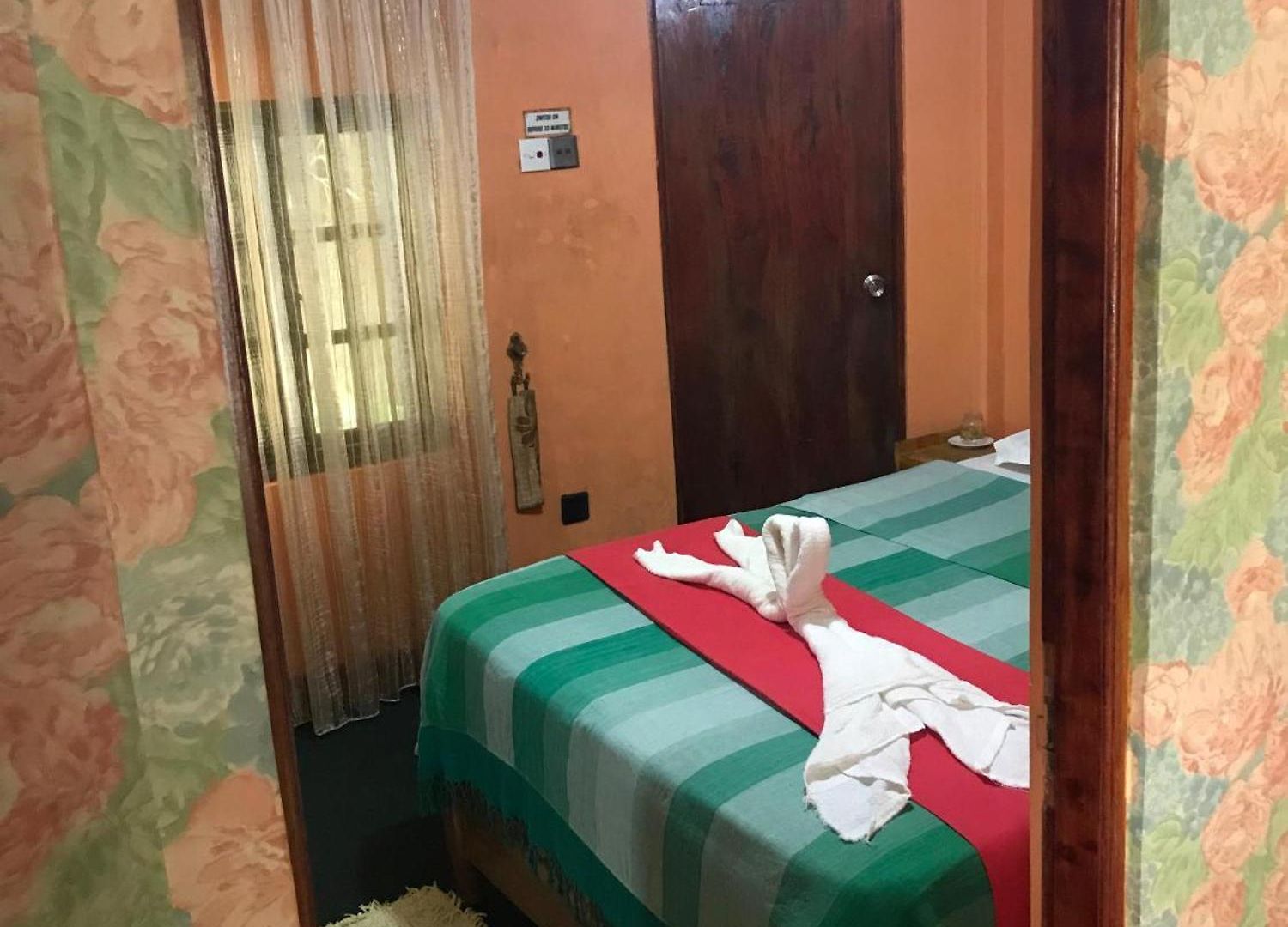Red Wood Guest house Nuwara Eliya