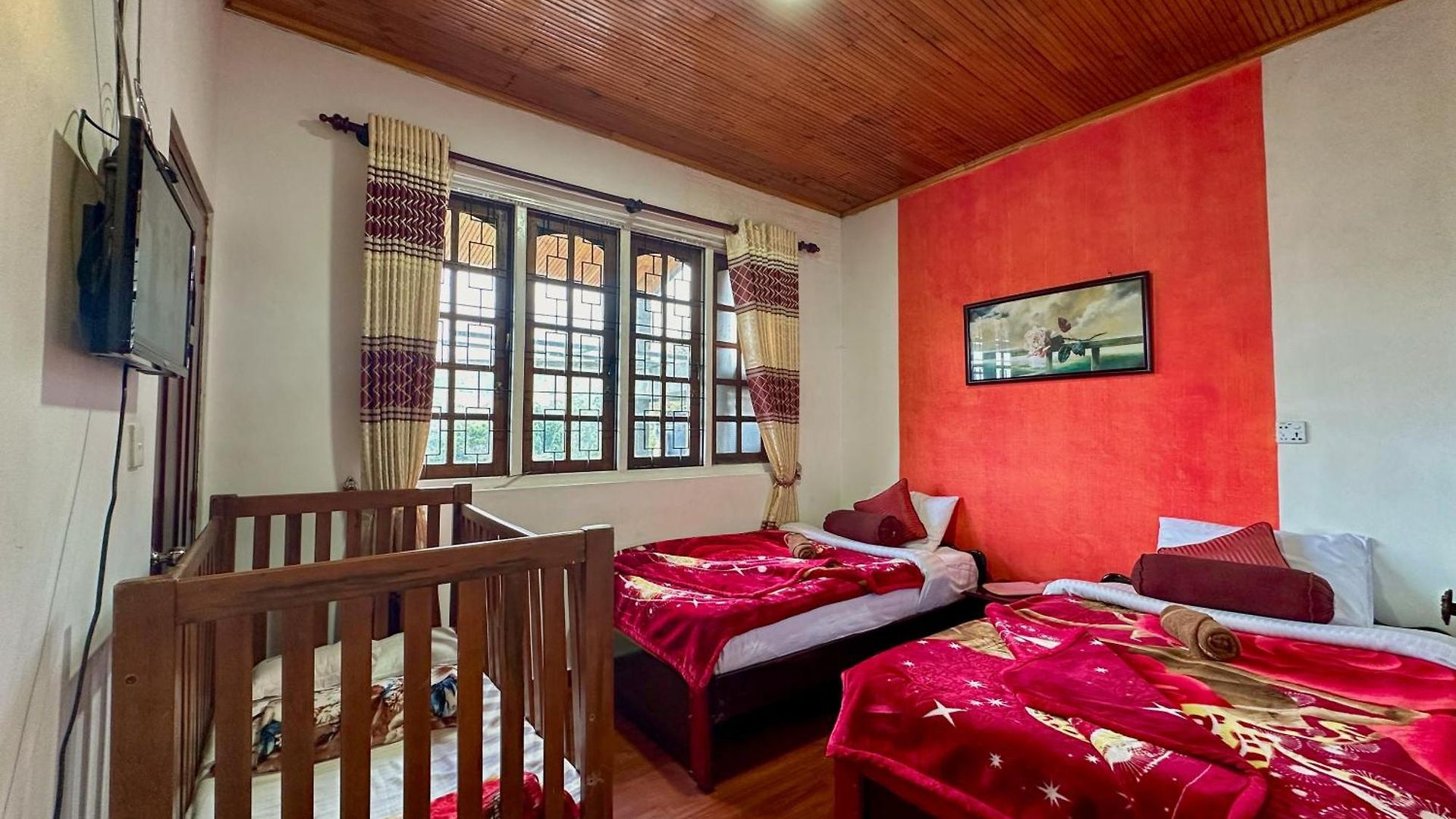 Hills Rest 3*