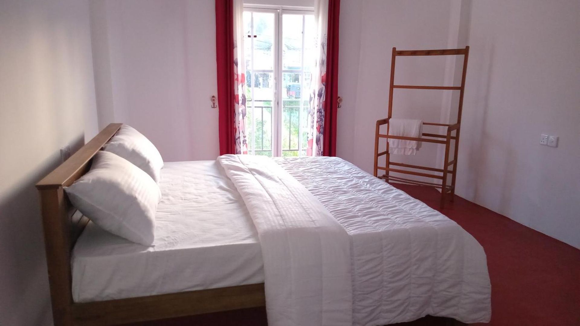 Serenity Heights Homestay Nuwara Eliya