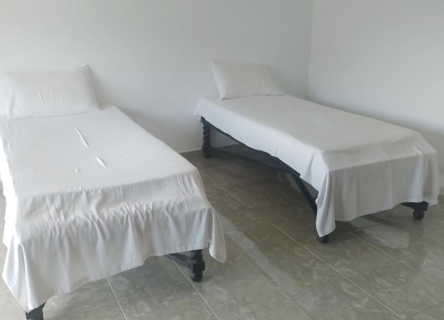 Hikers Inn 2*