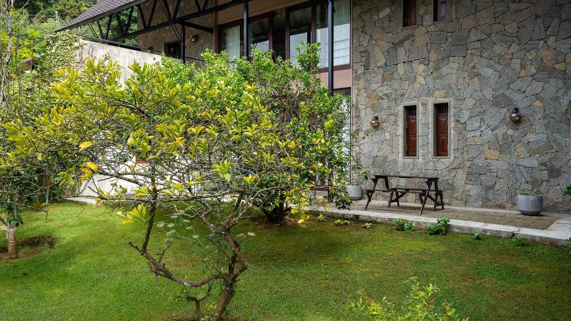 Tathya Hills - Boutique Garden Escape