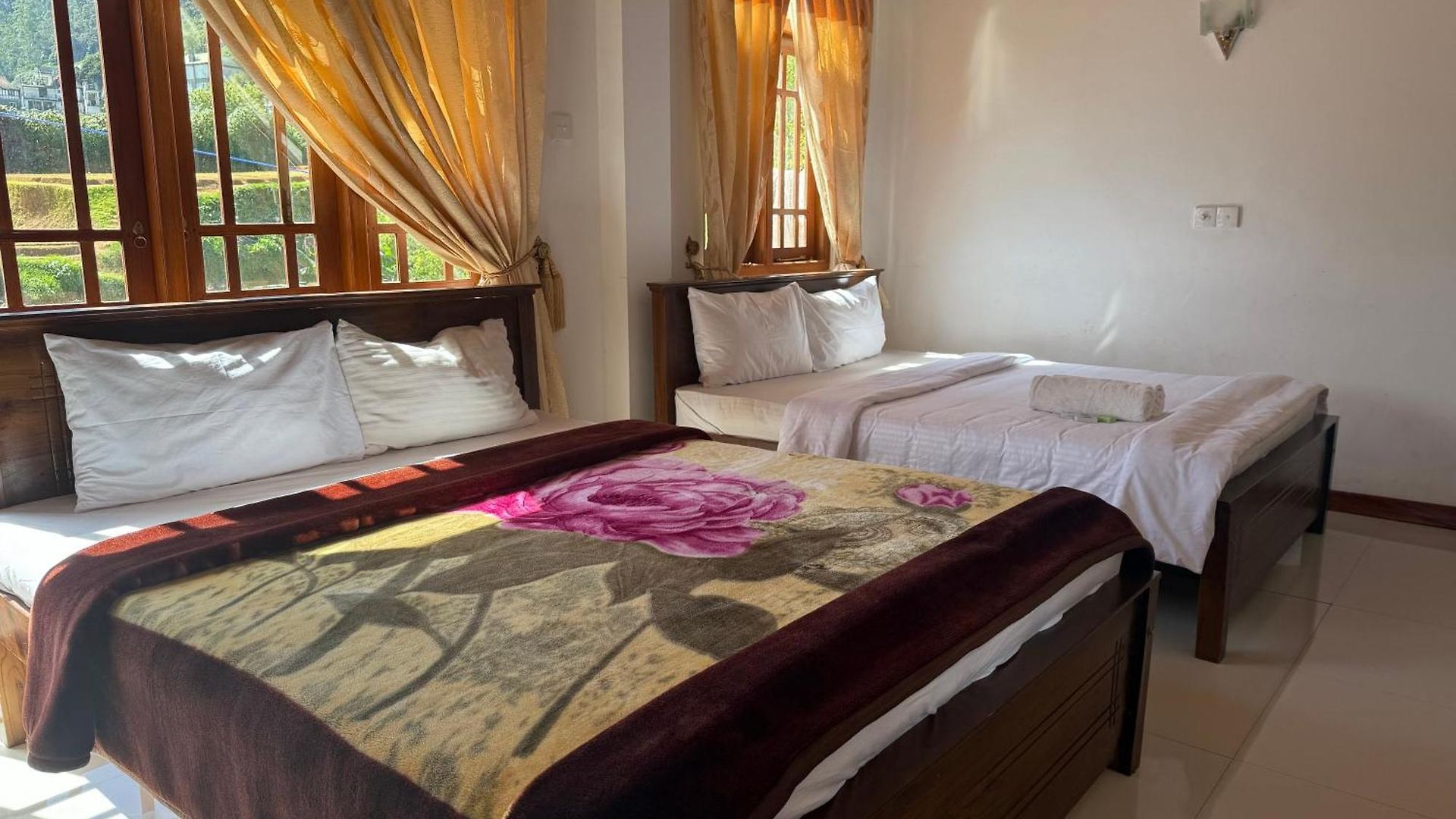 Oviya Guest 3*