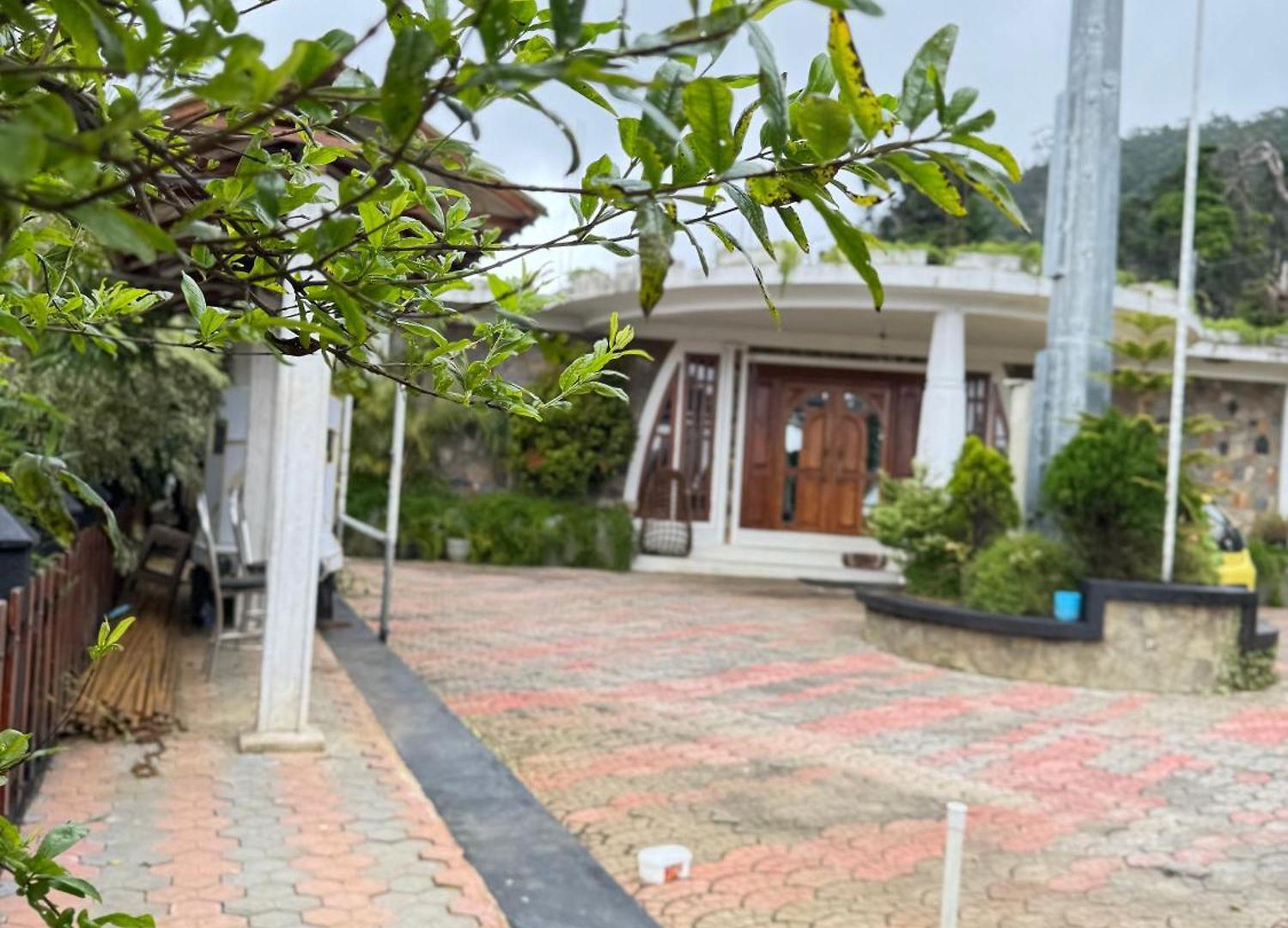 White Tower Hotel Nuwara Eliya