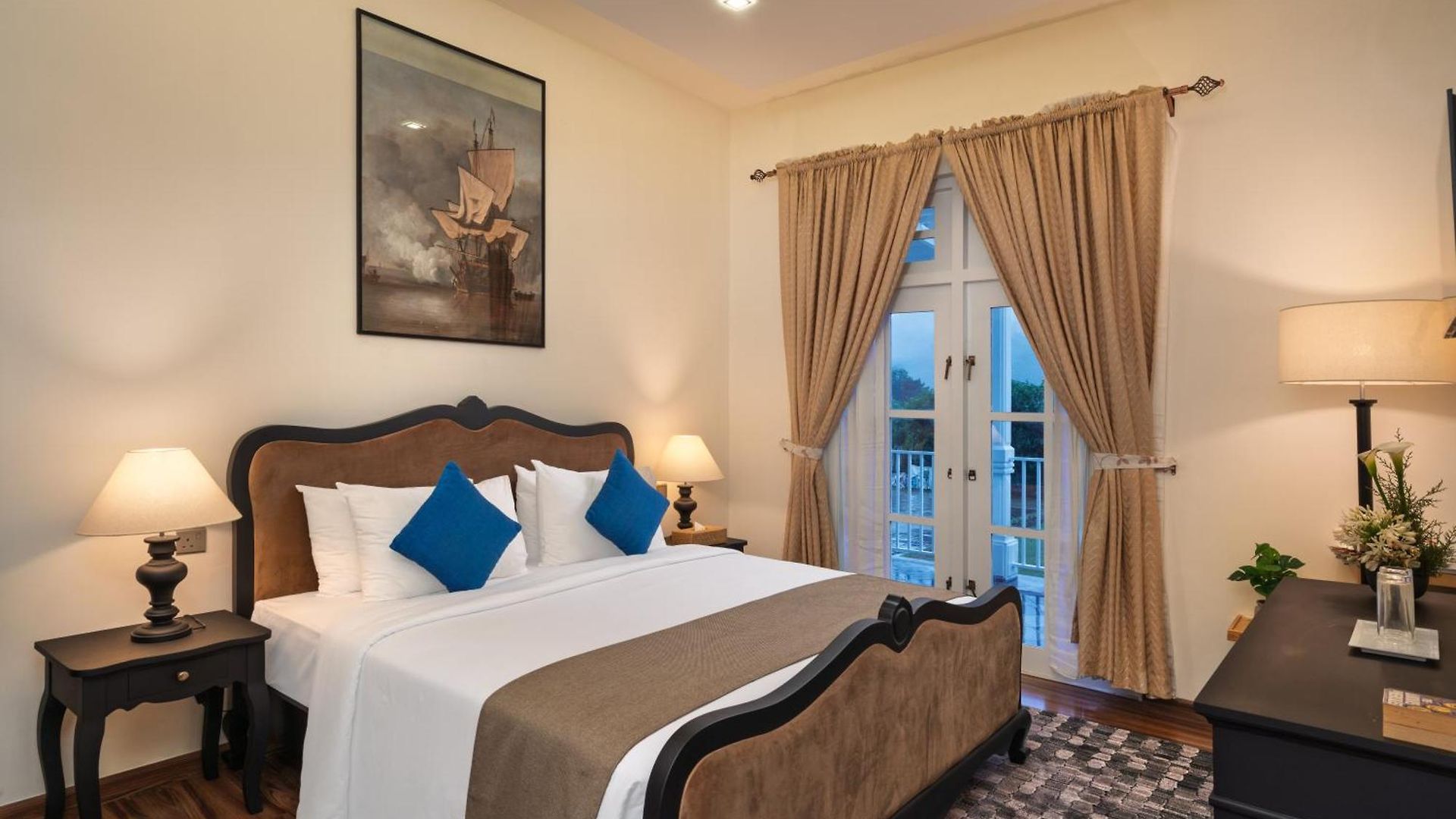 Mihidum At Hotel 3*