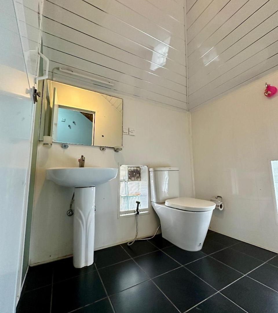 Royal Pearl Hills Hotel 3*