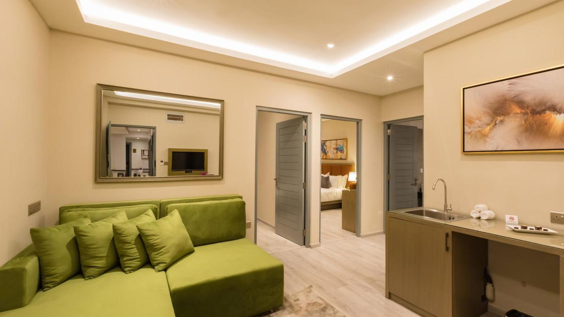 Yara Hotel