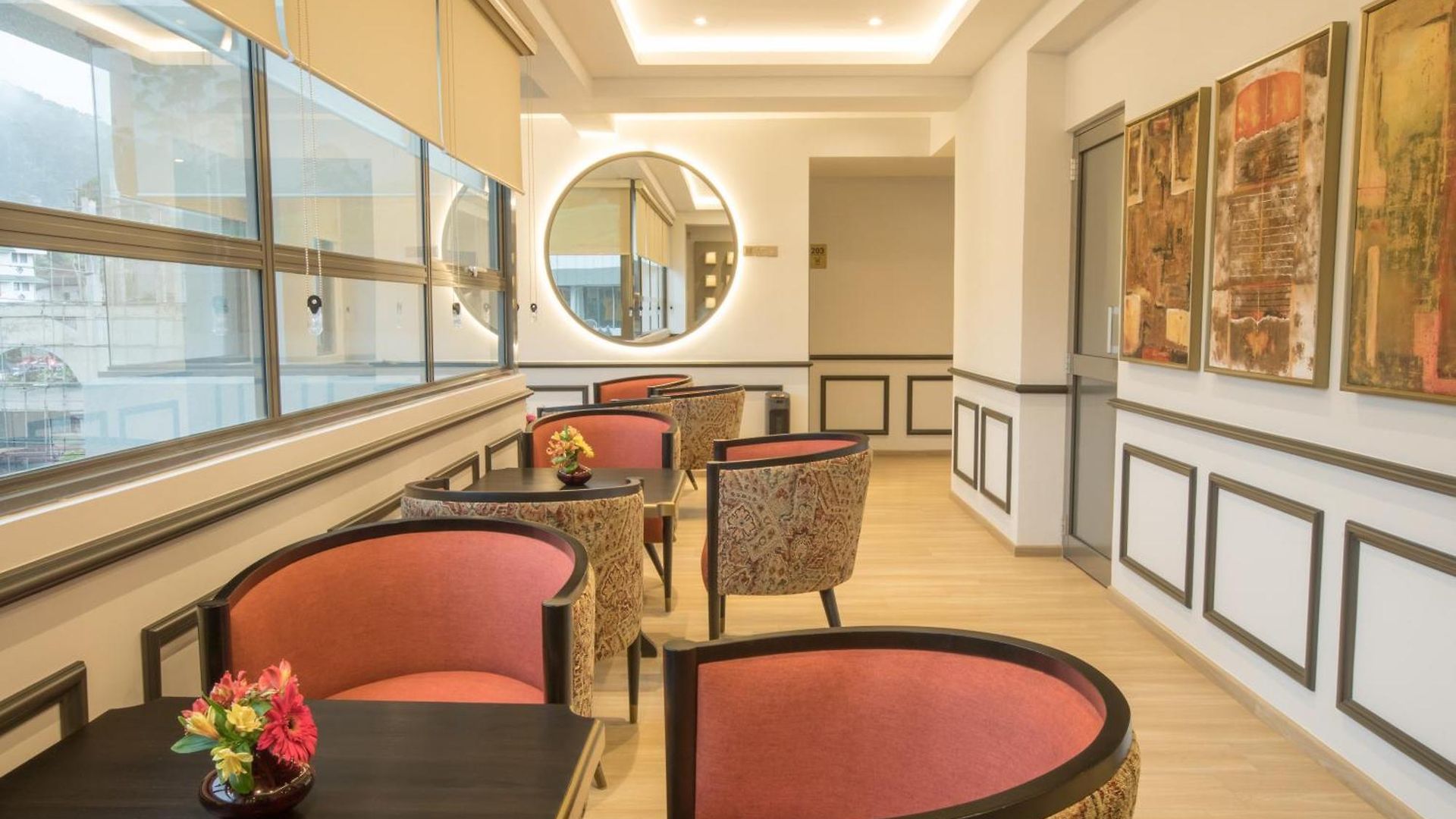 Yara Hotel 4*