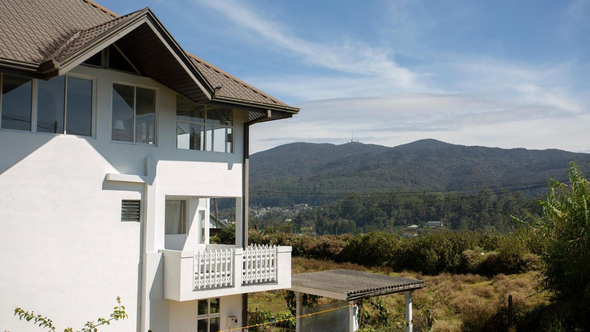 Country Club Hotel 3*
