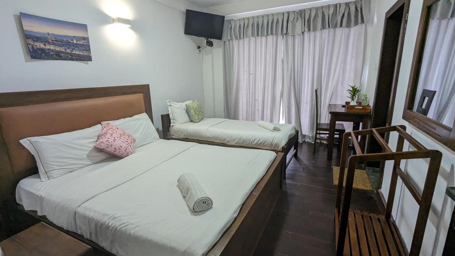 Moon Bed & Breakfast