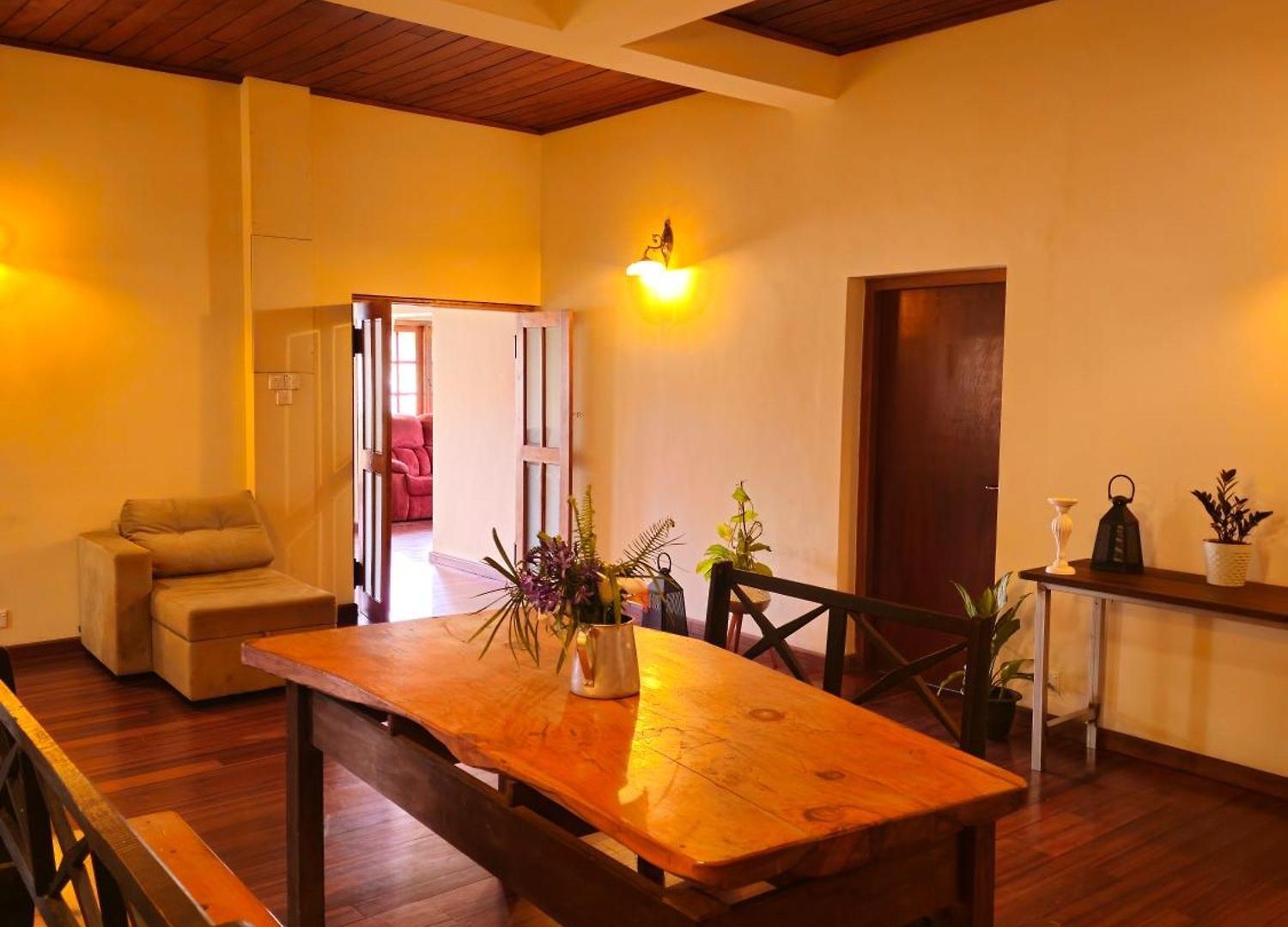 The Loris Manor Hotel