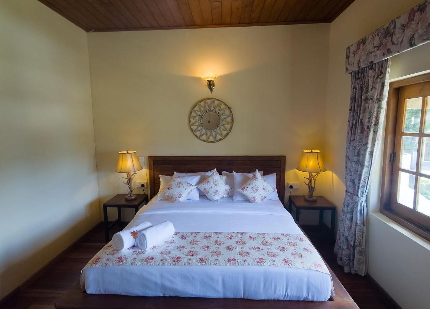 The Loris Manor Hotel *