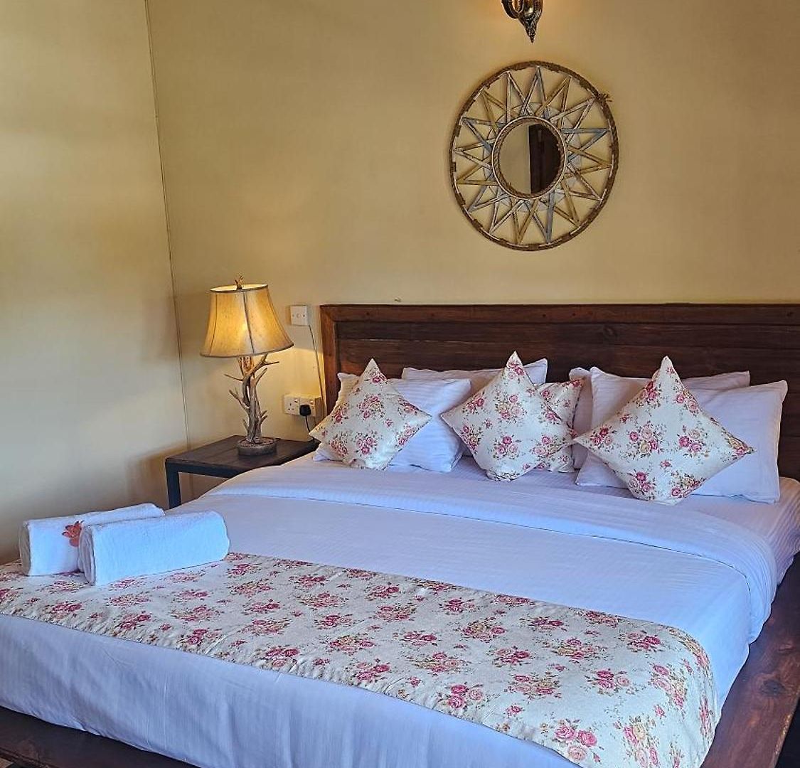 Hotel The Loris Manor *