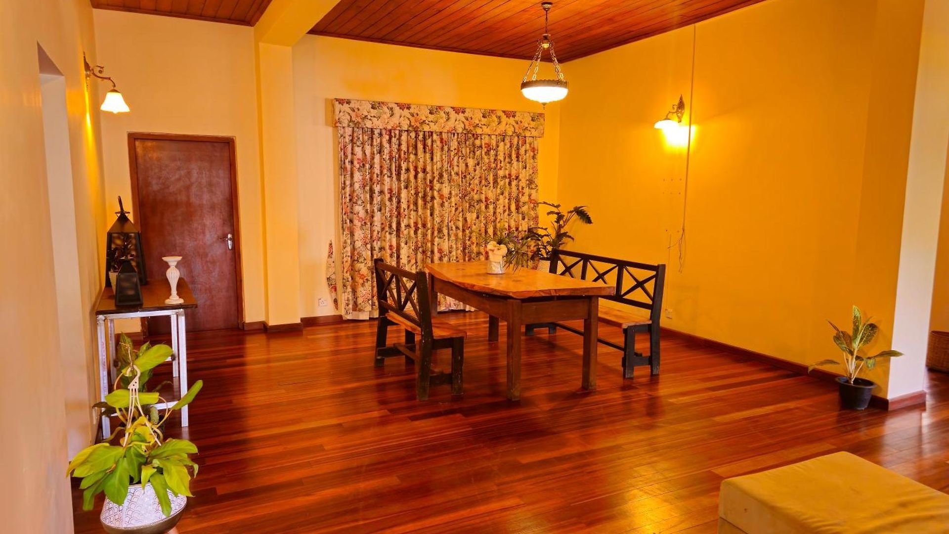 Hotel The Loris Manor Nuwara Eliya