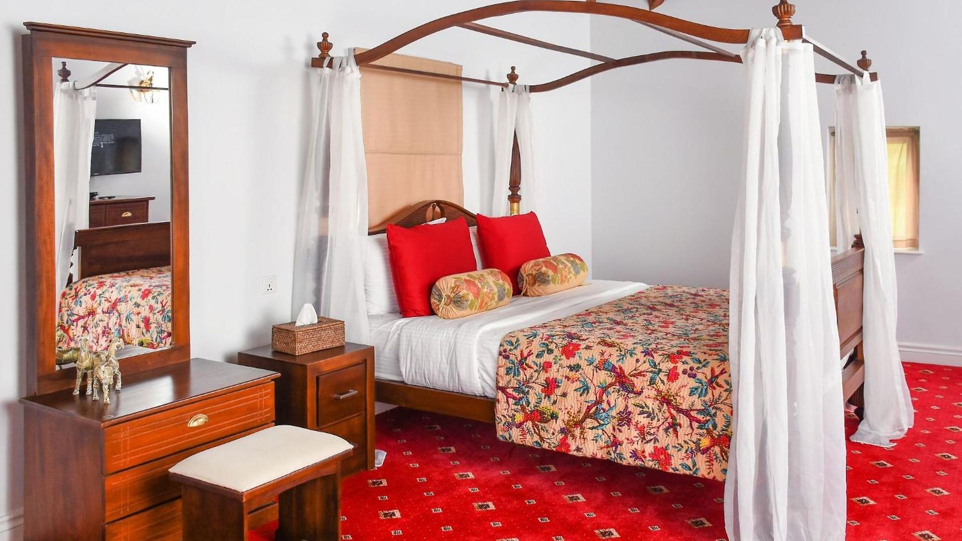 Hotel Little England By Joes