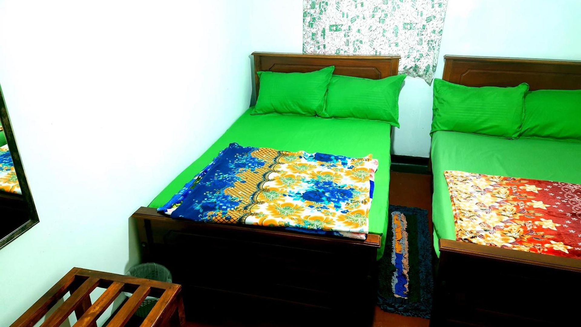 - Hostel Nuwara Eliya