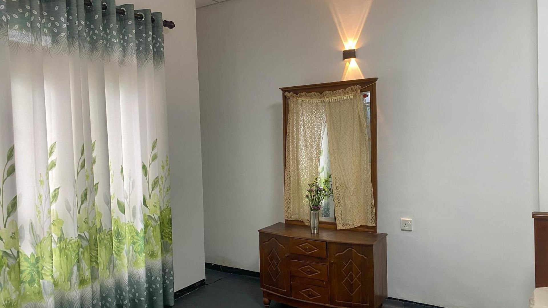 Homestay S And D *